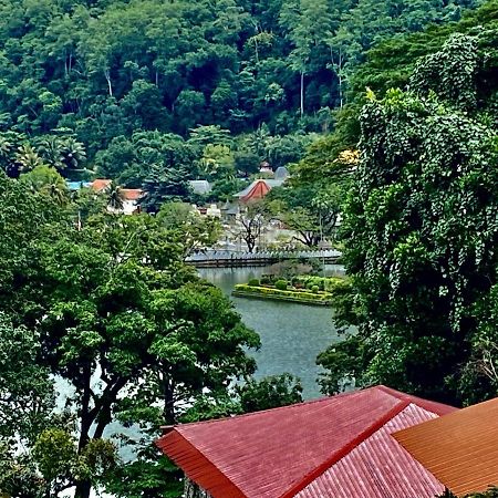 Sesatha Lake Kandy Eksteriør billede